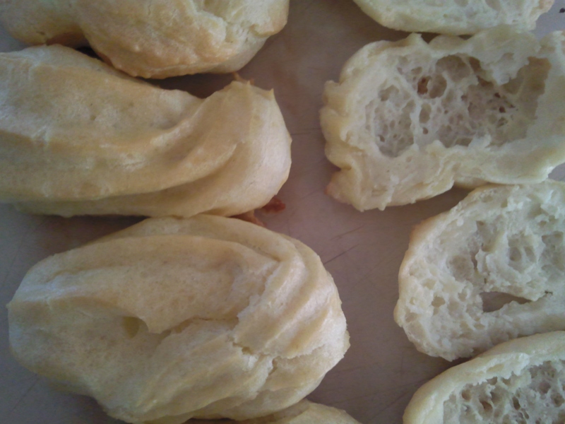 Eclere cu crema de cremsnit