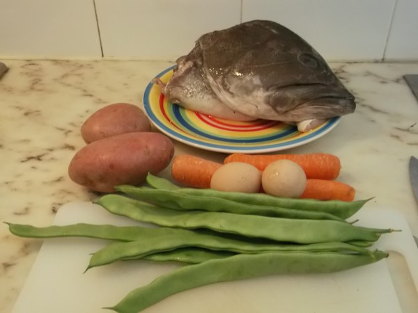 Cap de peste grouper cu legume fierte