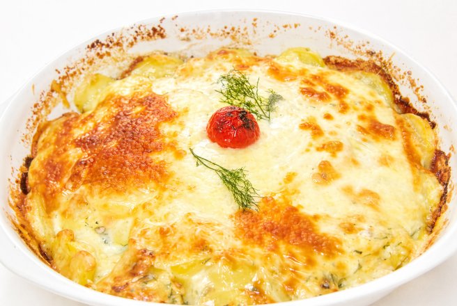 Gratin din piept de pui cu cartofi noi