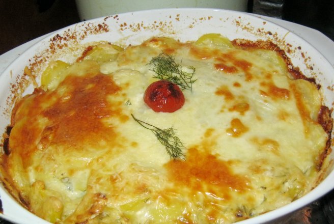 Gratin din piept de pui cu cartofi noi