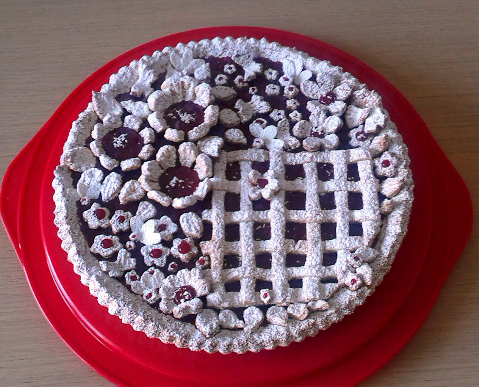 Tarta cu dulceata de zmeura