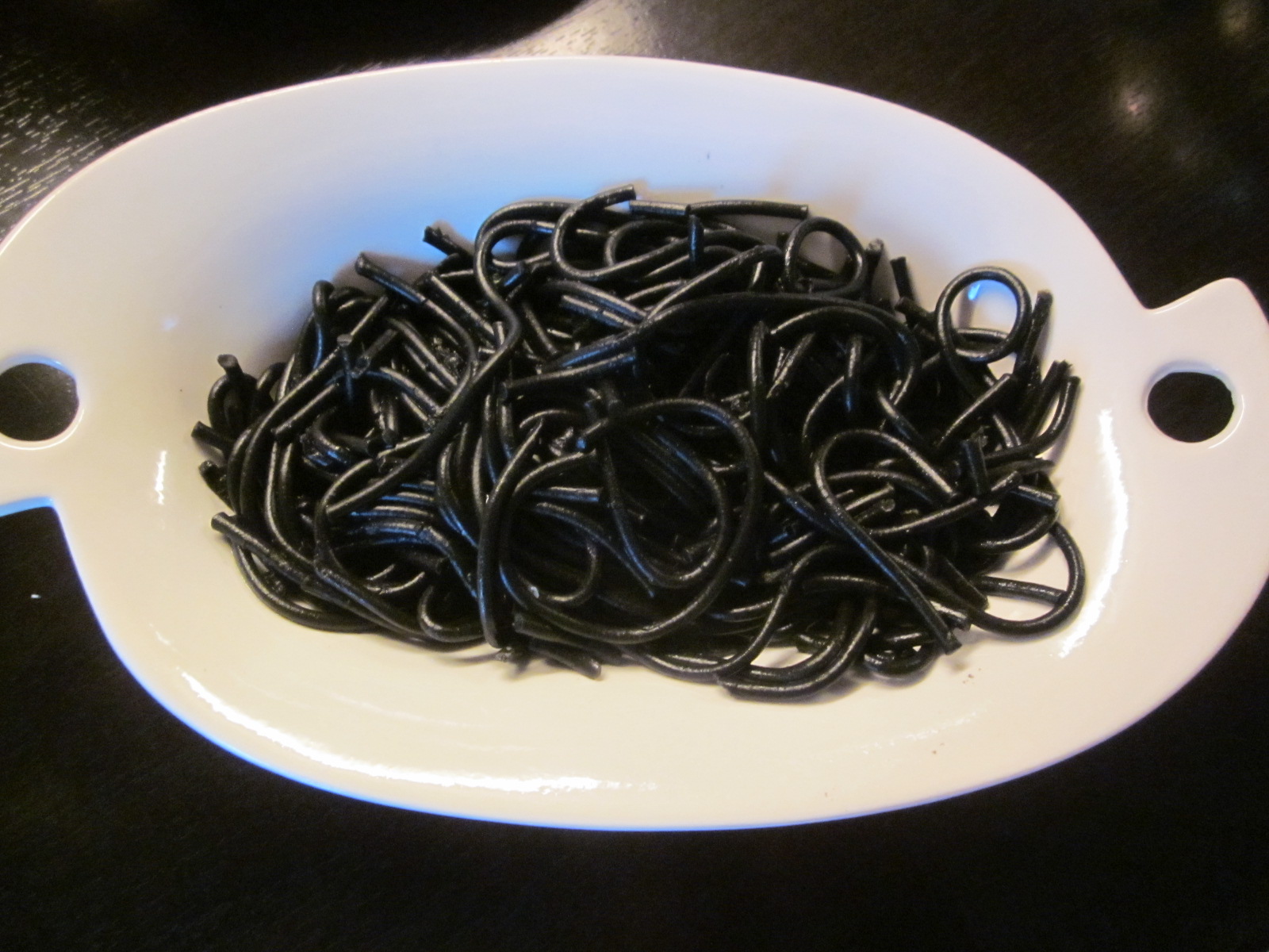 Spaghete negre cu fructe de mare