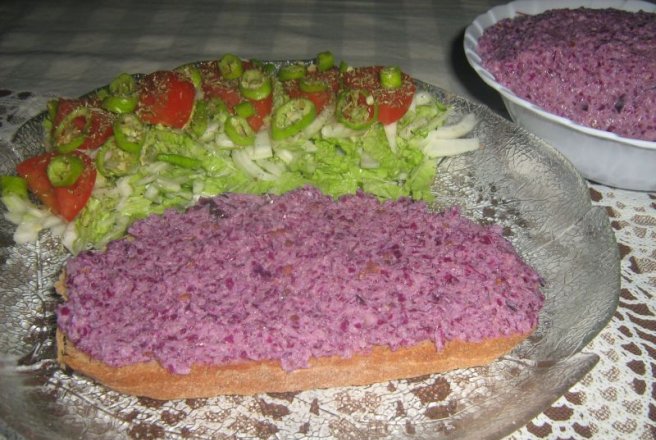 Salata de varza rosie cu maioneza