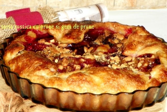 Tarta rustica cu prune si gem de prune