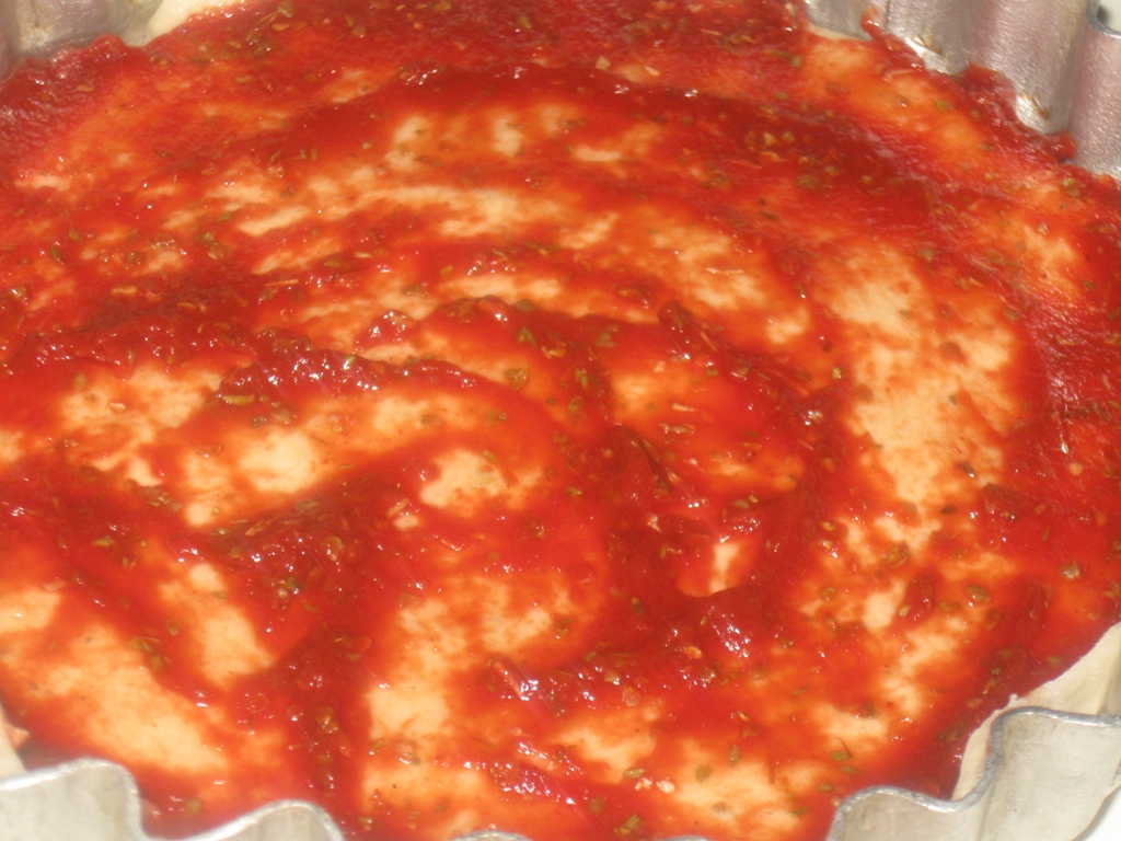 Pizza cu cabanos