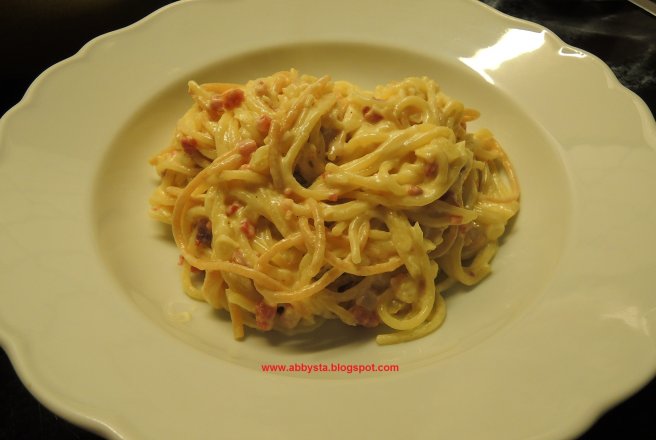 Spaghete carbonara, reţetă adaptata