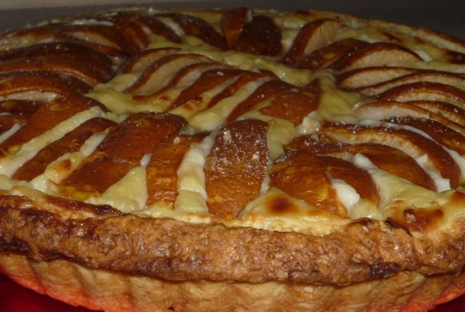 Tarta cu pere si crema de vanilie