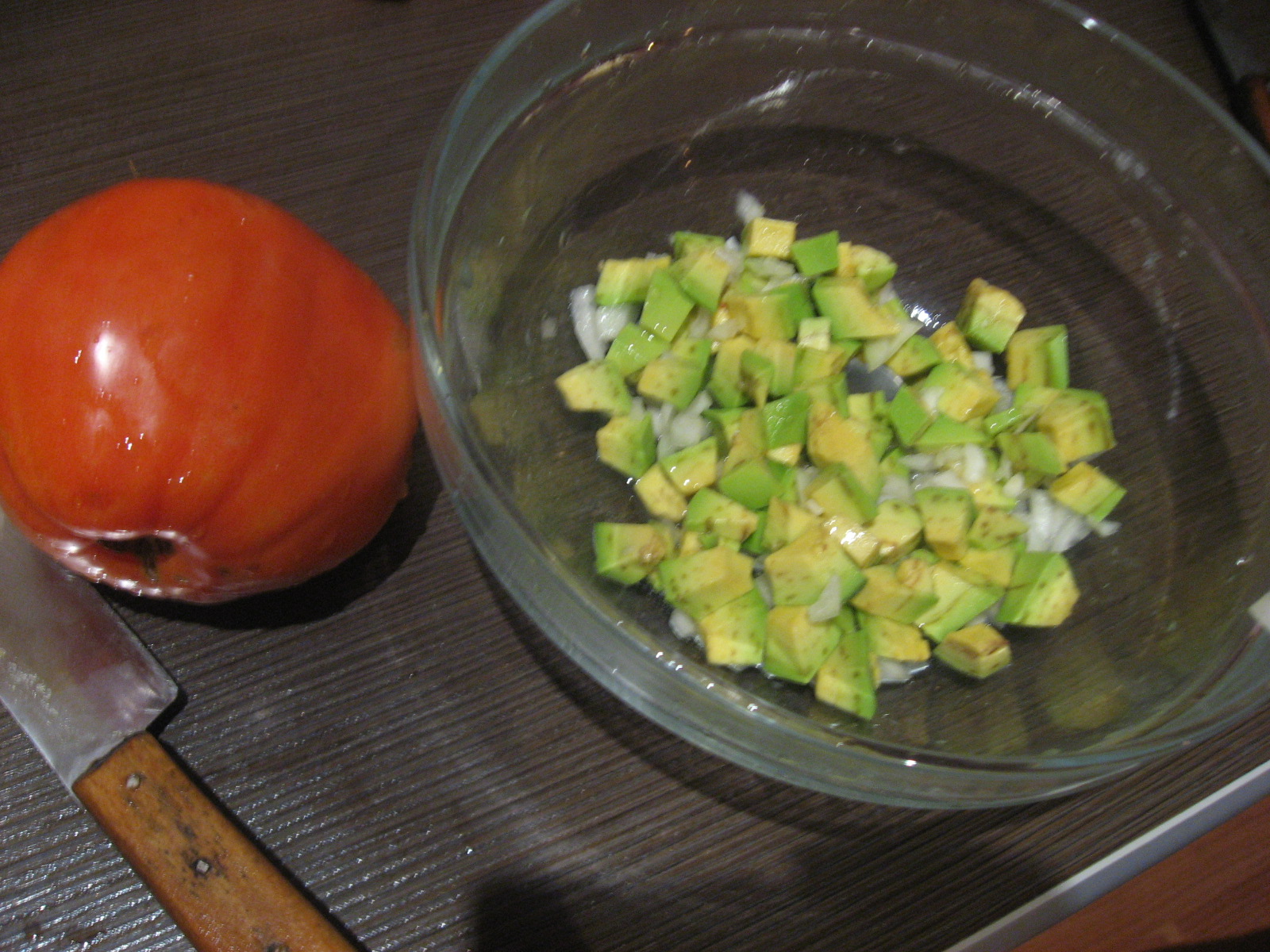 Salata de avocado cu grapefruit