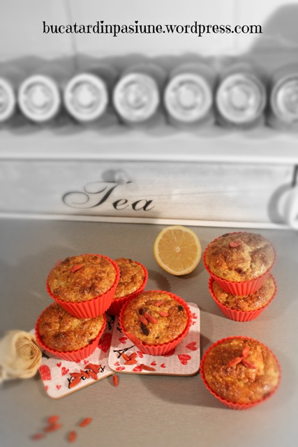 Muffins cu mix de tarate si goji