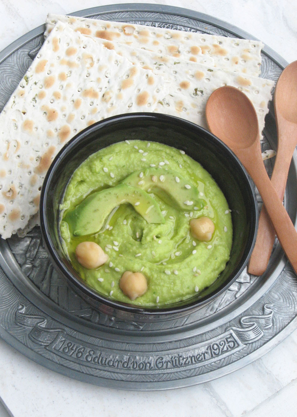 Hummus cu avocado