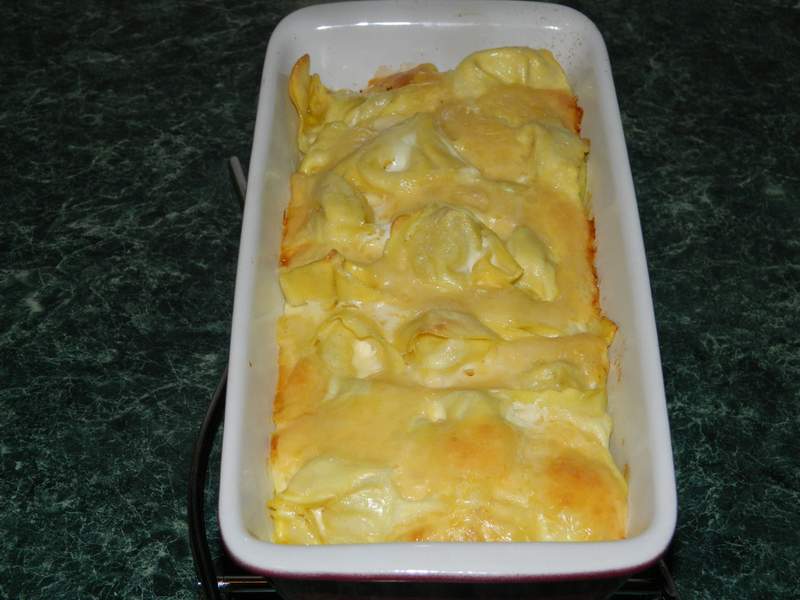 Tortelloni cu branza in sos de smantana