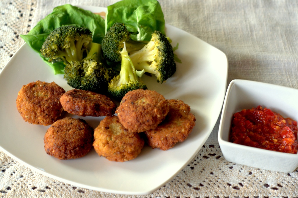 Parjolute vegetariene de post (falafel)