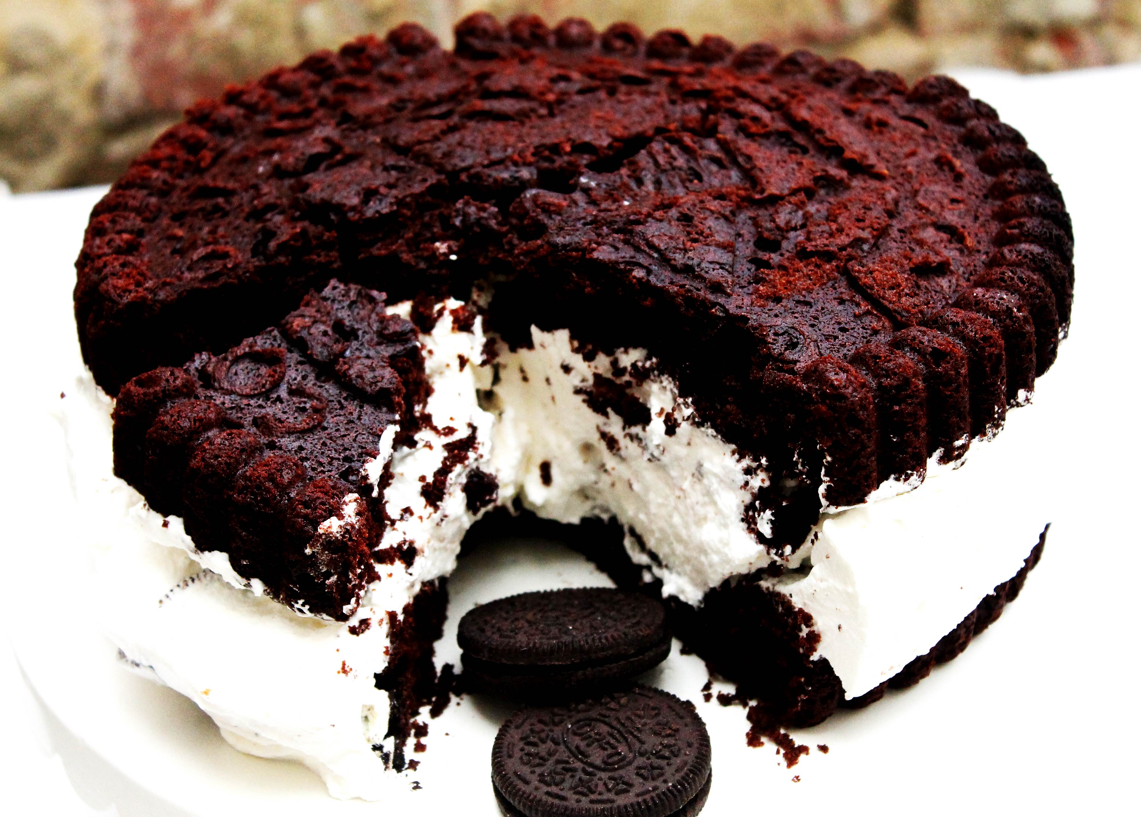 Tort Oreo gigantic