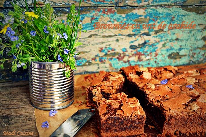 Brownies cu unt de arahide