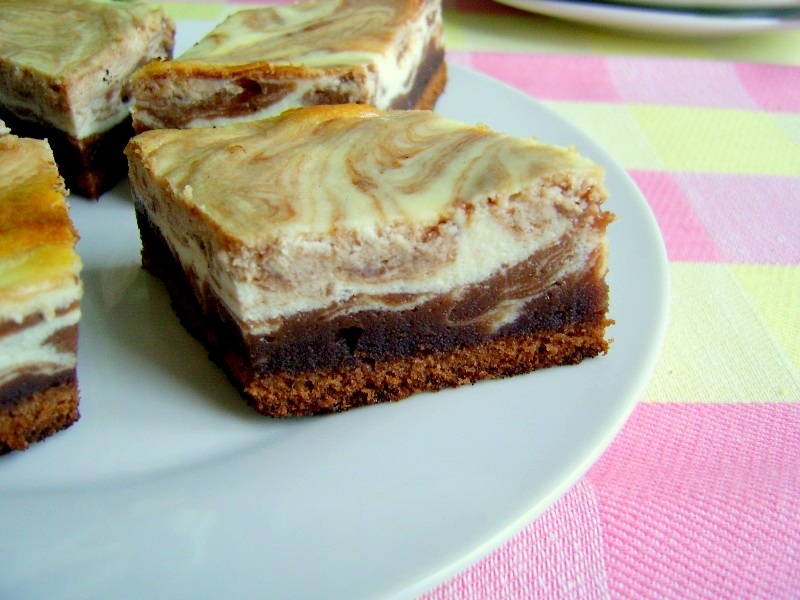 Cheesecake Brownies - Negresa cu branza