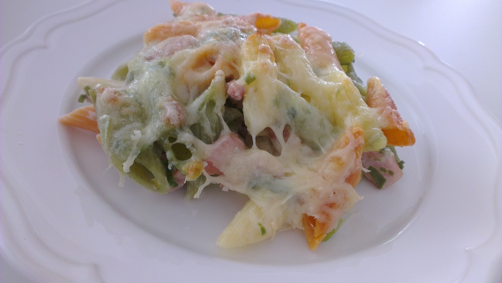 Penne cu bacon al forno