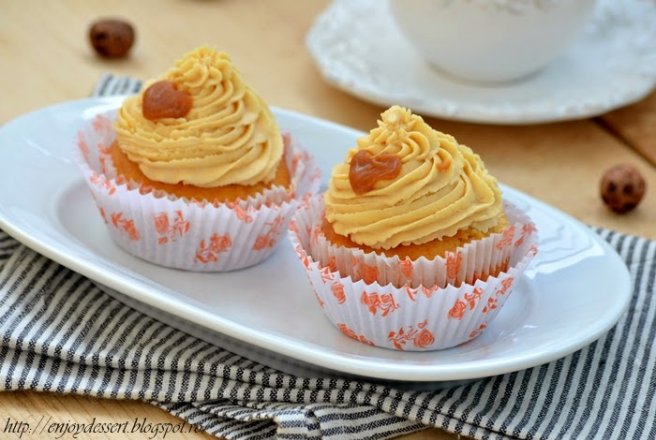 Cupcakes cu caramel