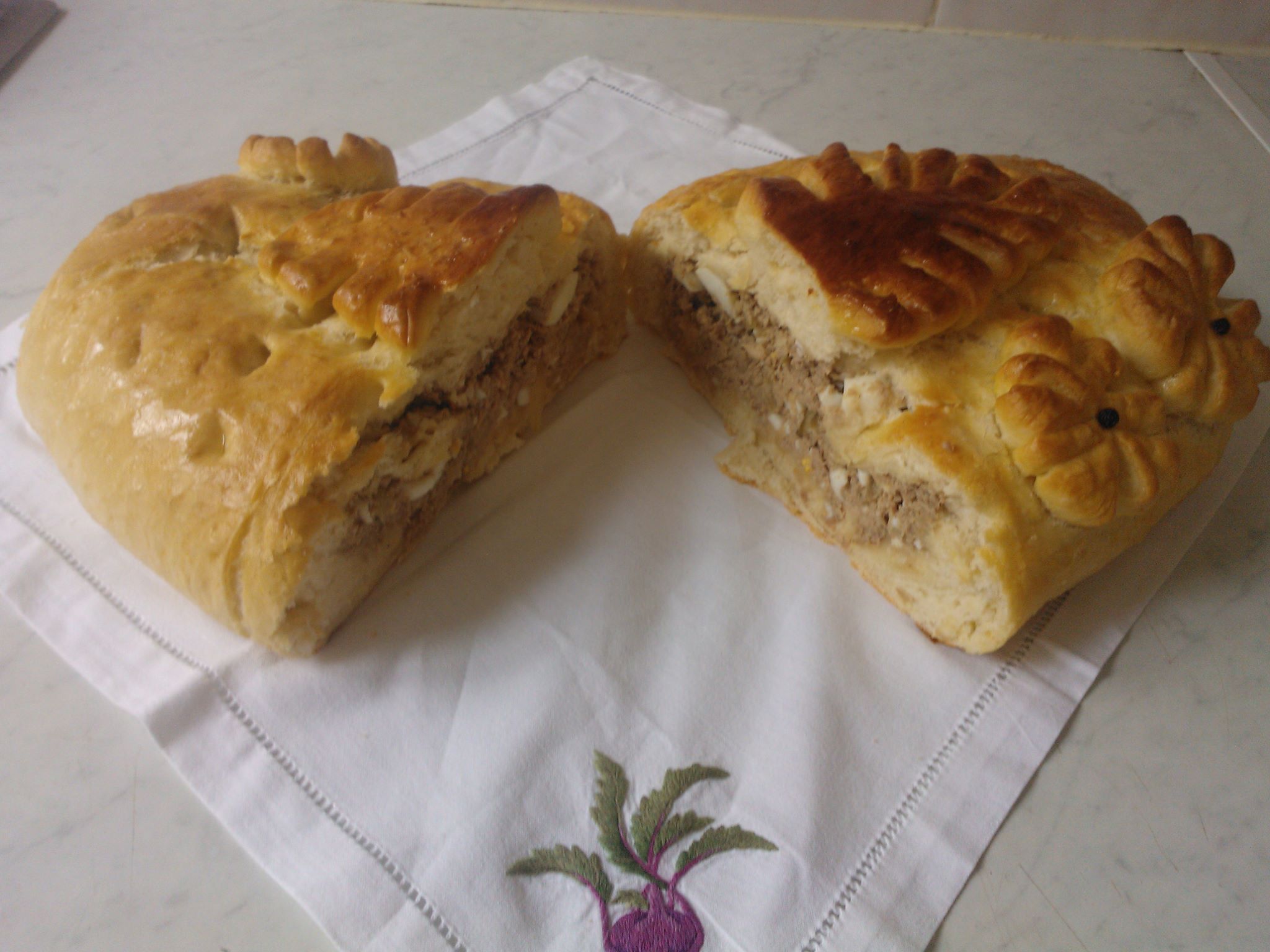 Pirog (placinta umpluta cu carne de curcan)