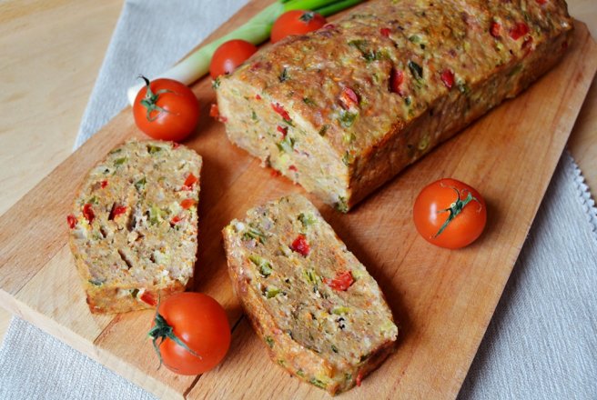 Aperitiv rulada din carne tocata cu legume