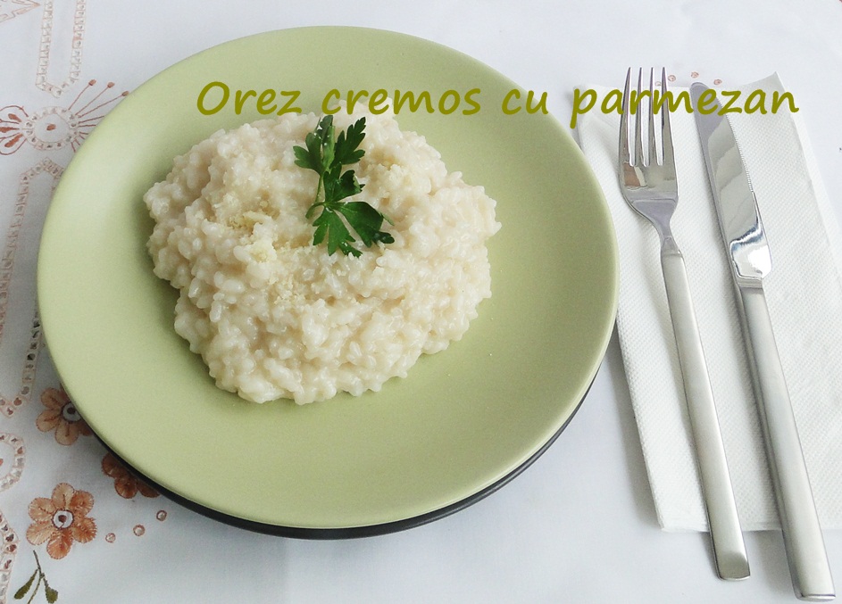 Orez cremos cu parmezan