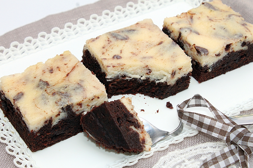 Cheesecake Brownies