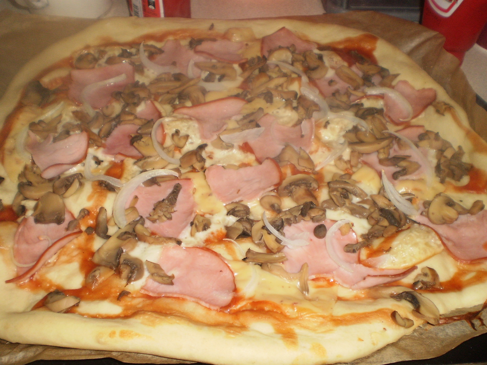 Pizza cu branza topita si cascaval Delaco