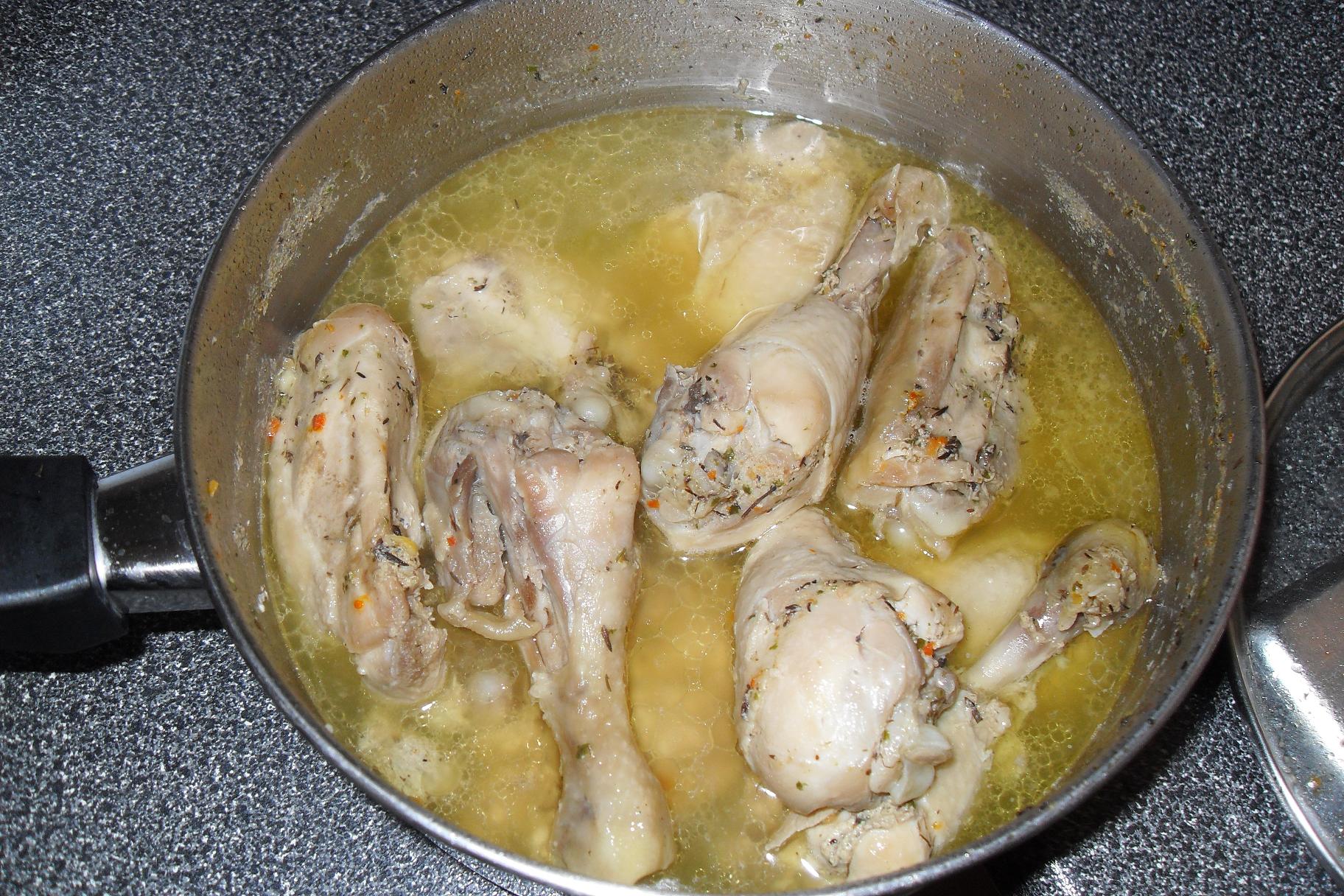 Nigerian chicken stew (stew nigerian de pui)