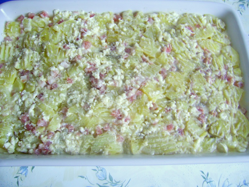 Cartofi gratinati