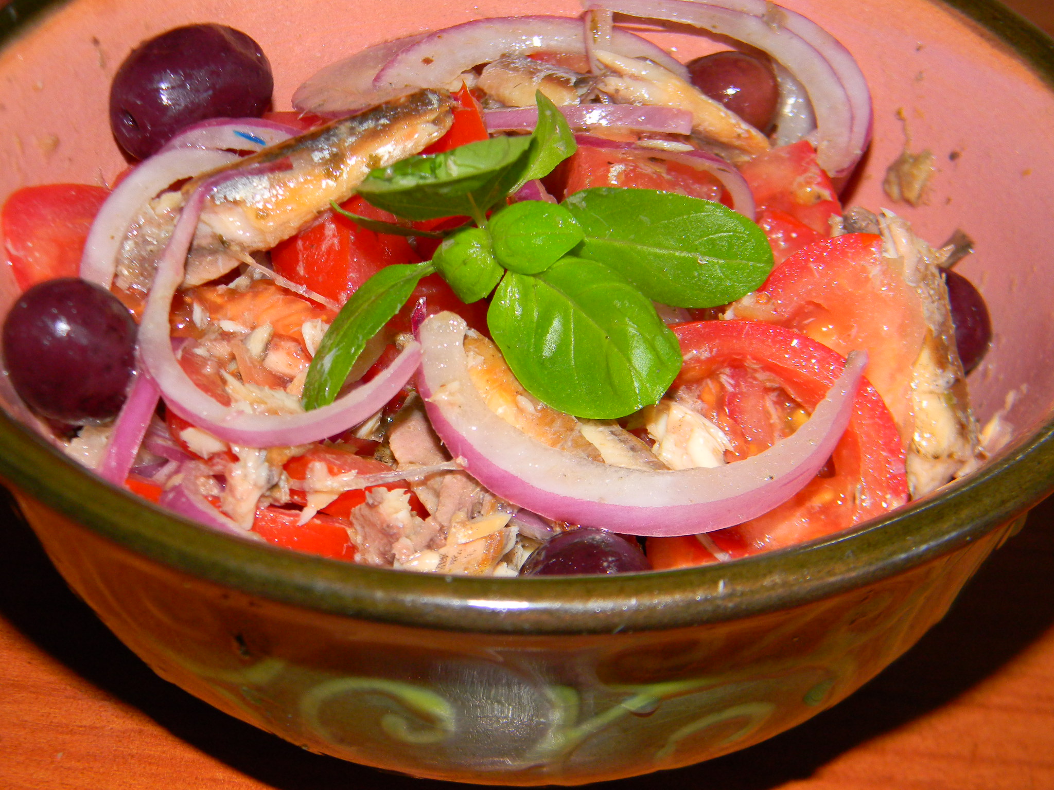 Salata de rosii  cu ansoa