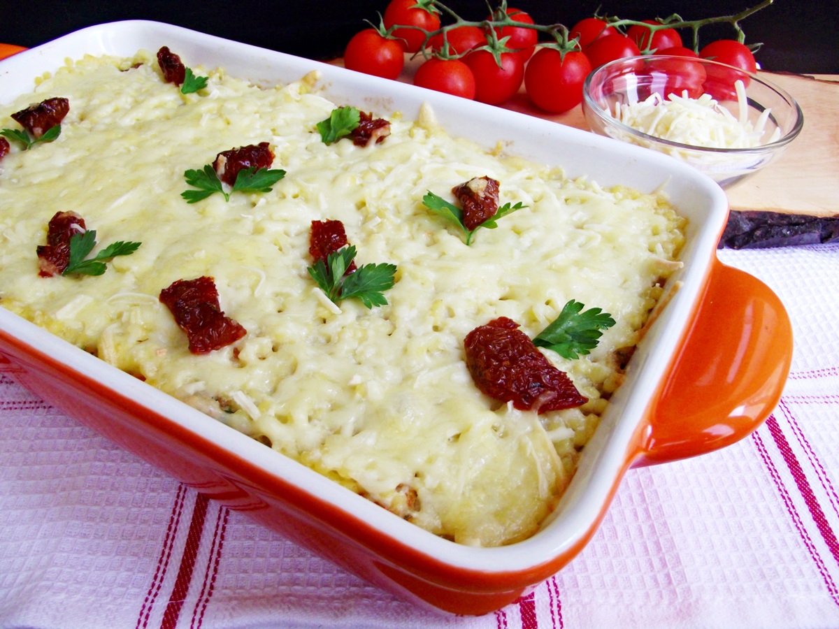 Gratin de cus-cus, cu carne tocata si legume