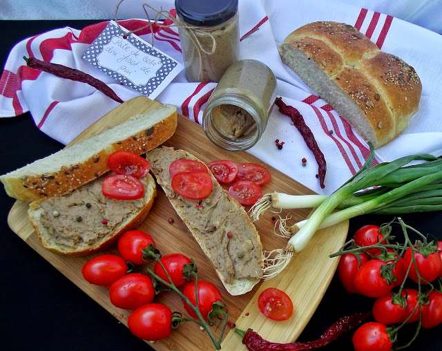 Pate de casă,din ficat de pui