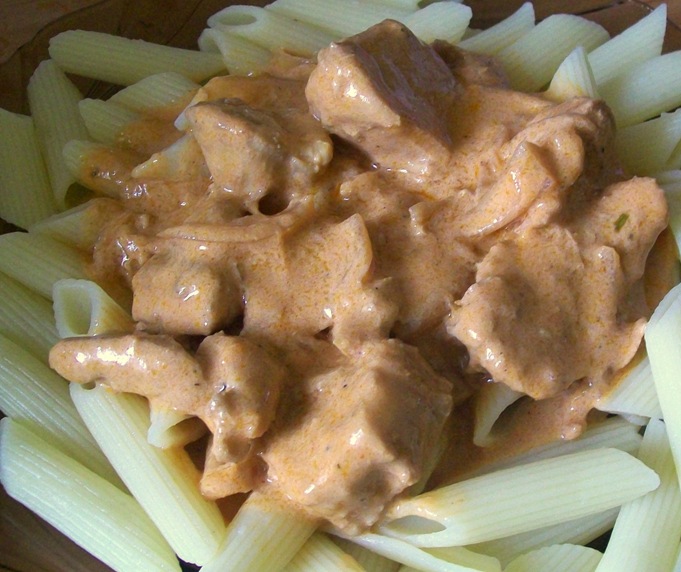 Pui Stroganoff