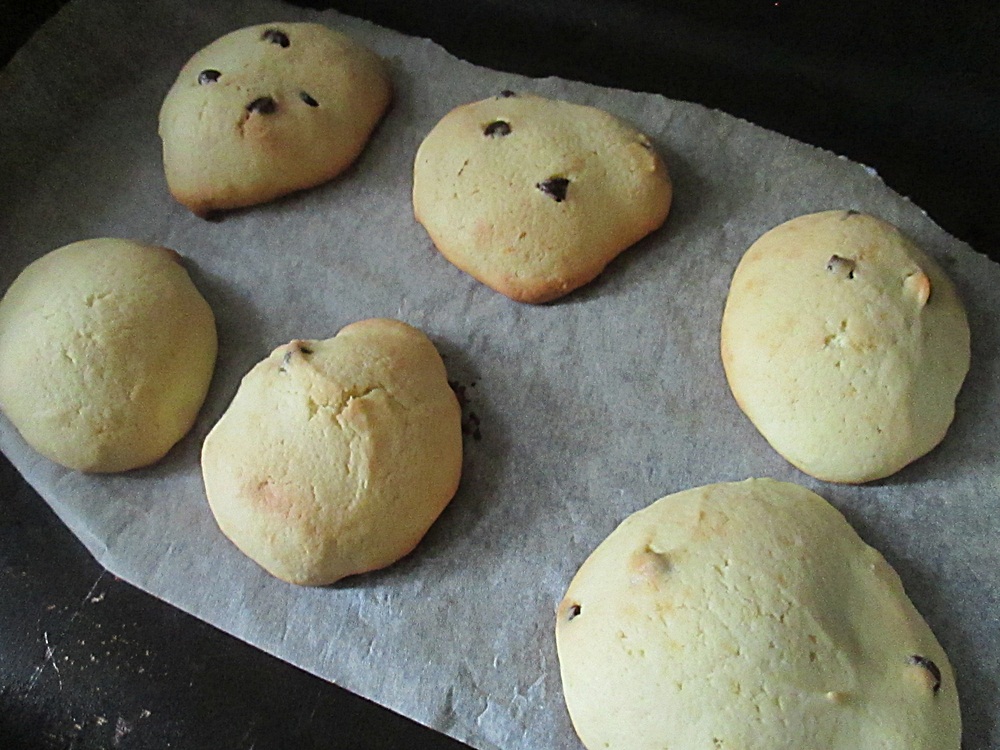 Biscuiti cu portocala si pepite de ciocolata