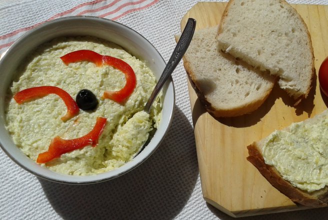 Salata de dovlecei cu maioneza