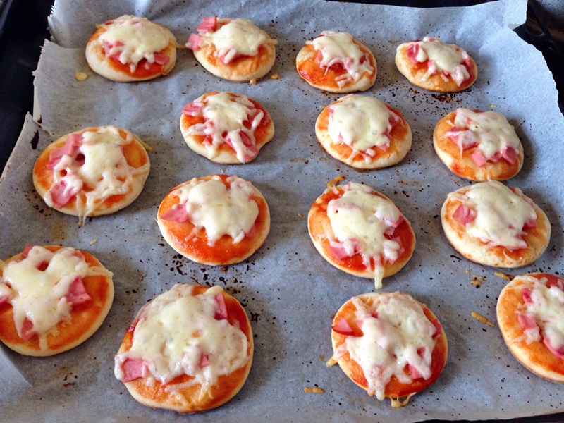 Mini pizza la cuptor