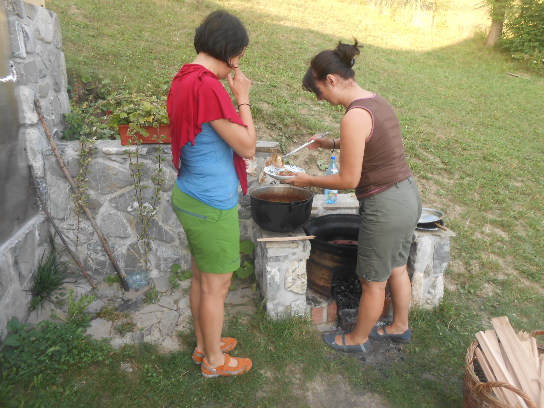 Tocana la ceaun, pe foc de lemne