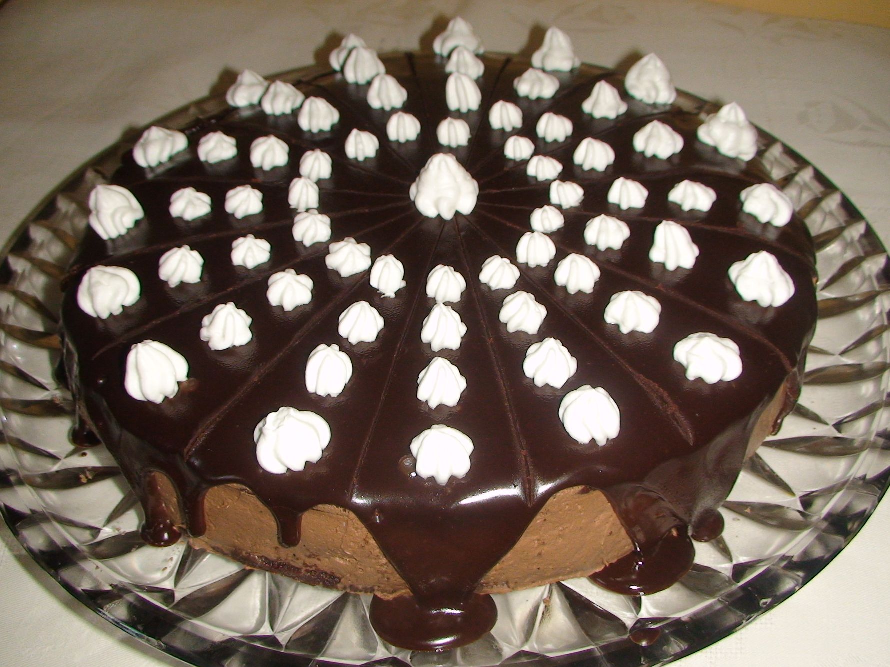 Tort cu mousse de ciocolata