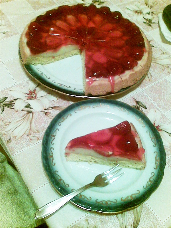 Tarta cu capsuni