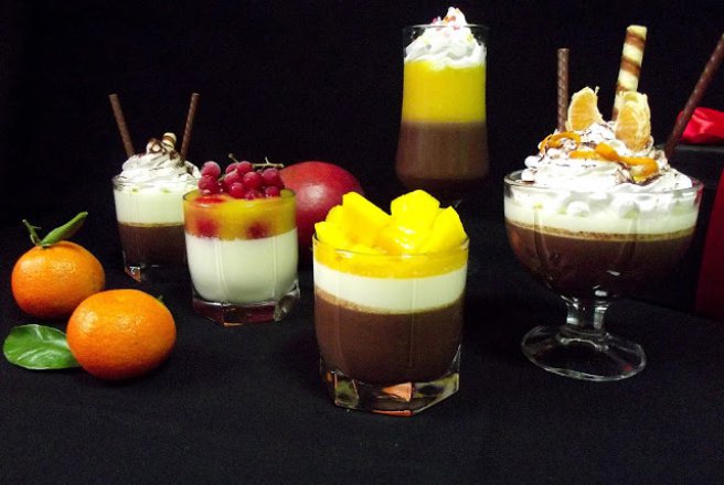 Panna cotta cu ciocolată,cu vanilie şi jeleu de mango