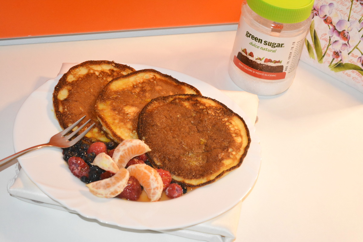Pancakes cu ricota si mandarine