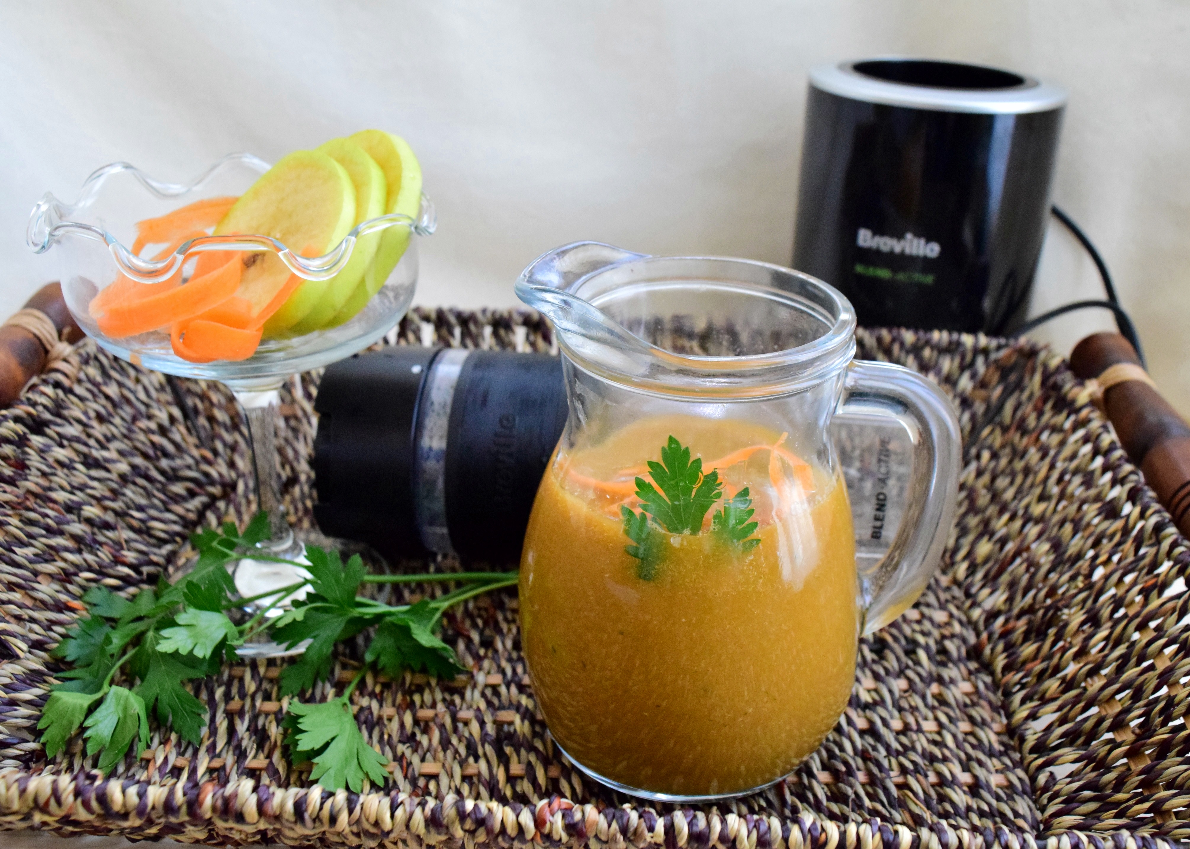 Smoothie detoxifiant cu legume