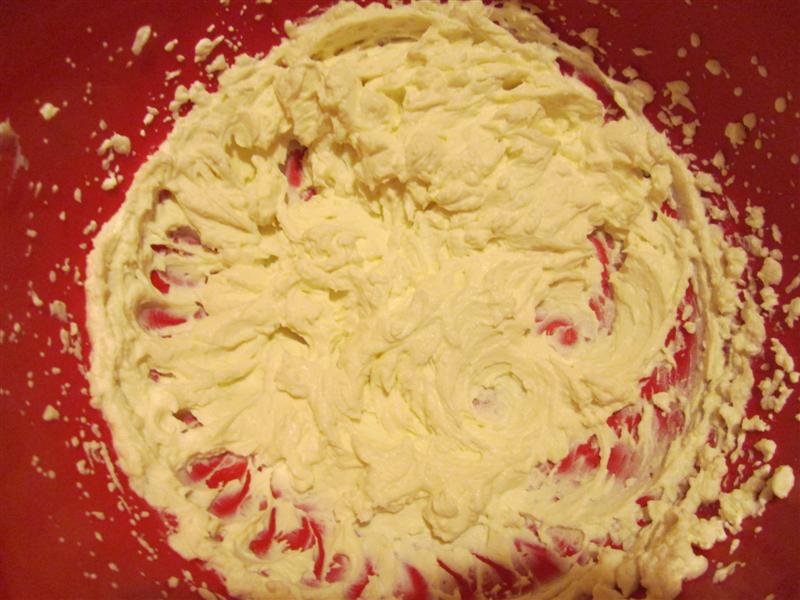 Tort cu ricotta si fructe de padure