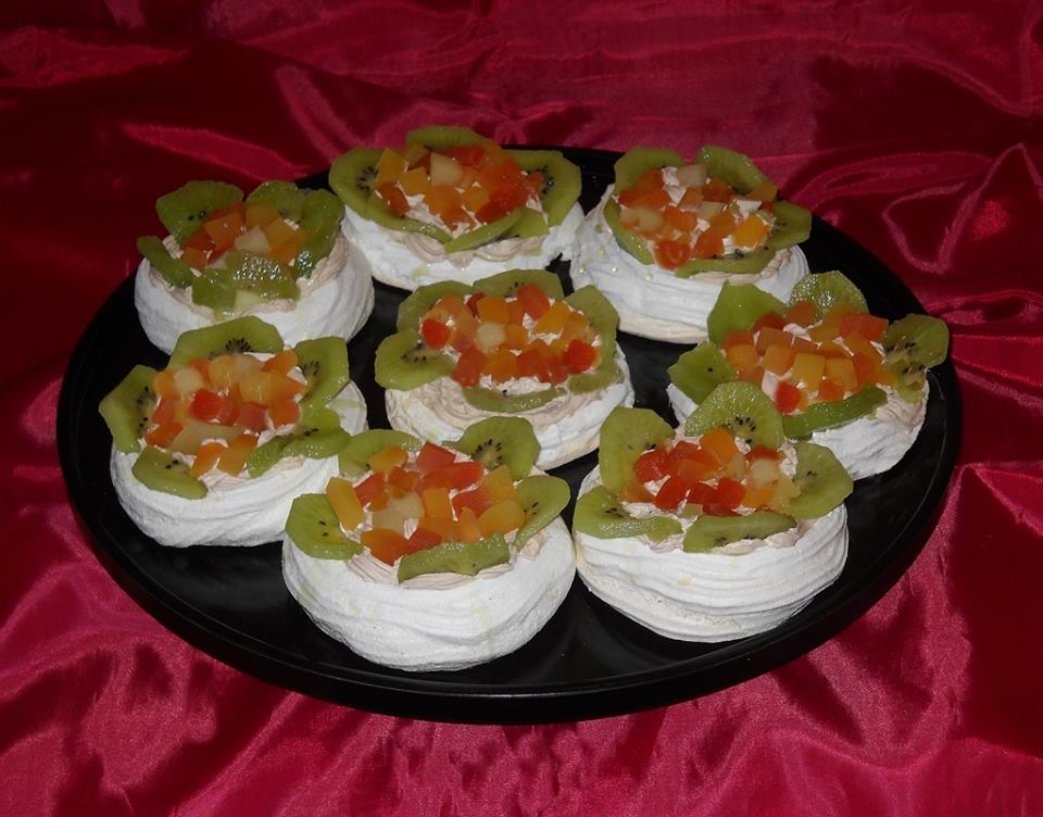 Mini Pavlova