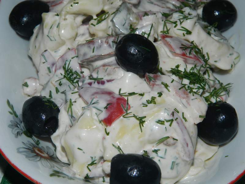 Salata cu tortelloni