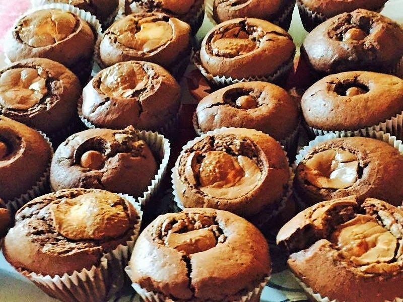 Muffins cu oua de ciocolata