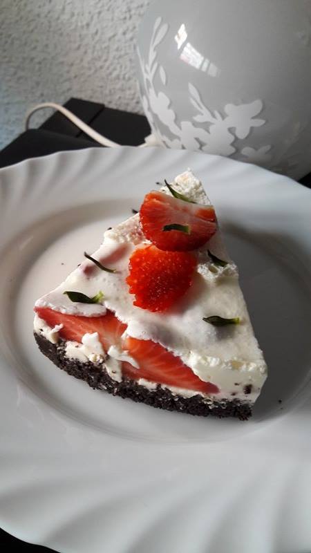 Tarta fara coacere cu fructe