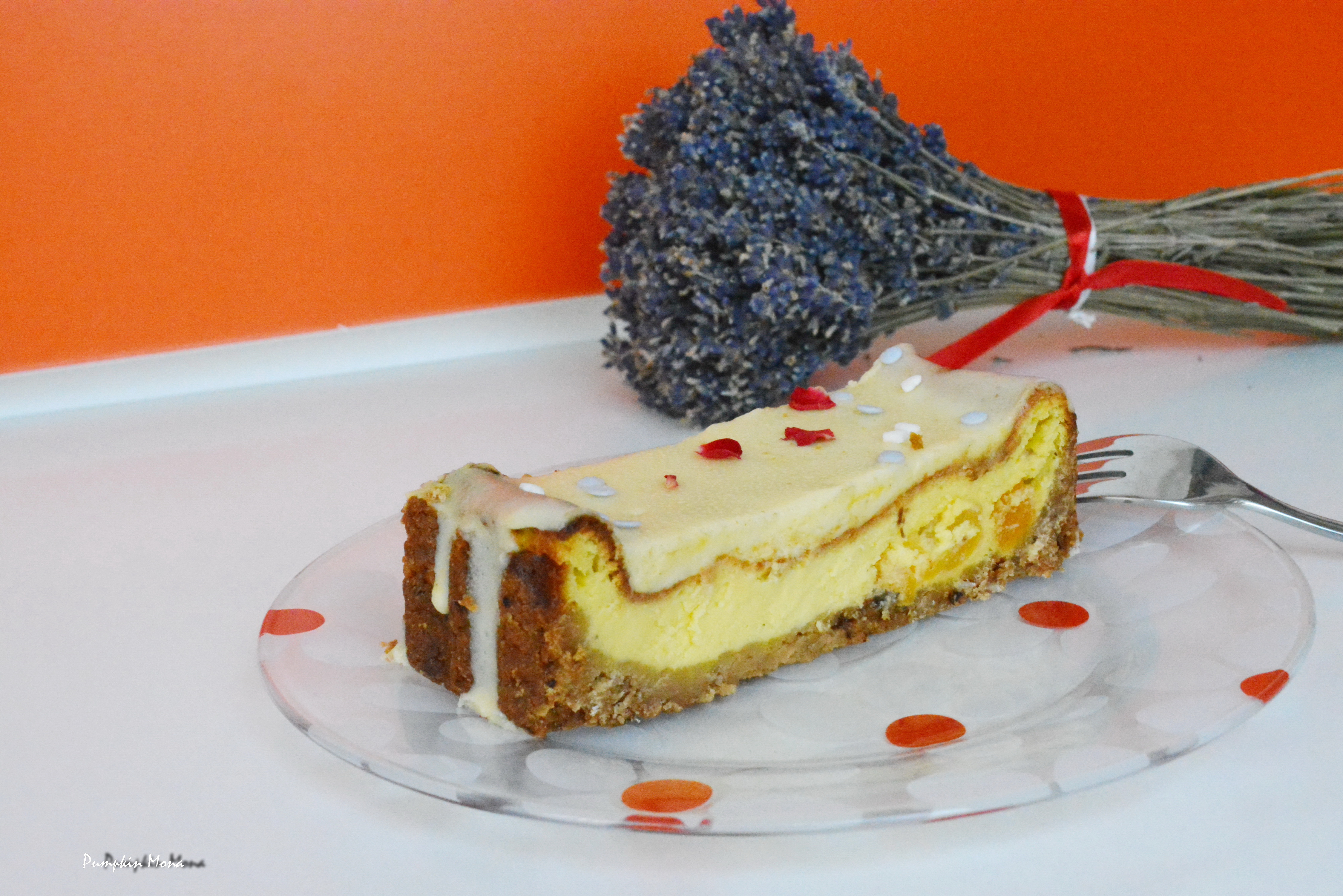 Cheesecake cu lavanda si pepene confiat