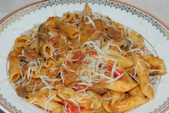 Penne cu ton si ciuperci