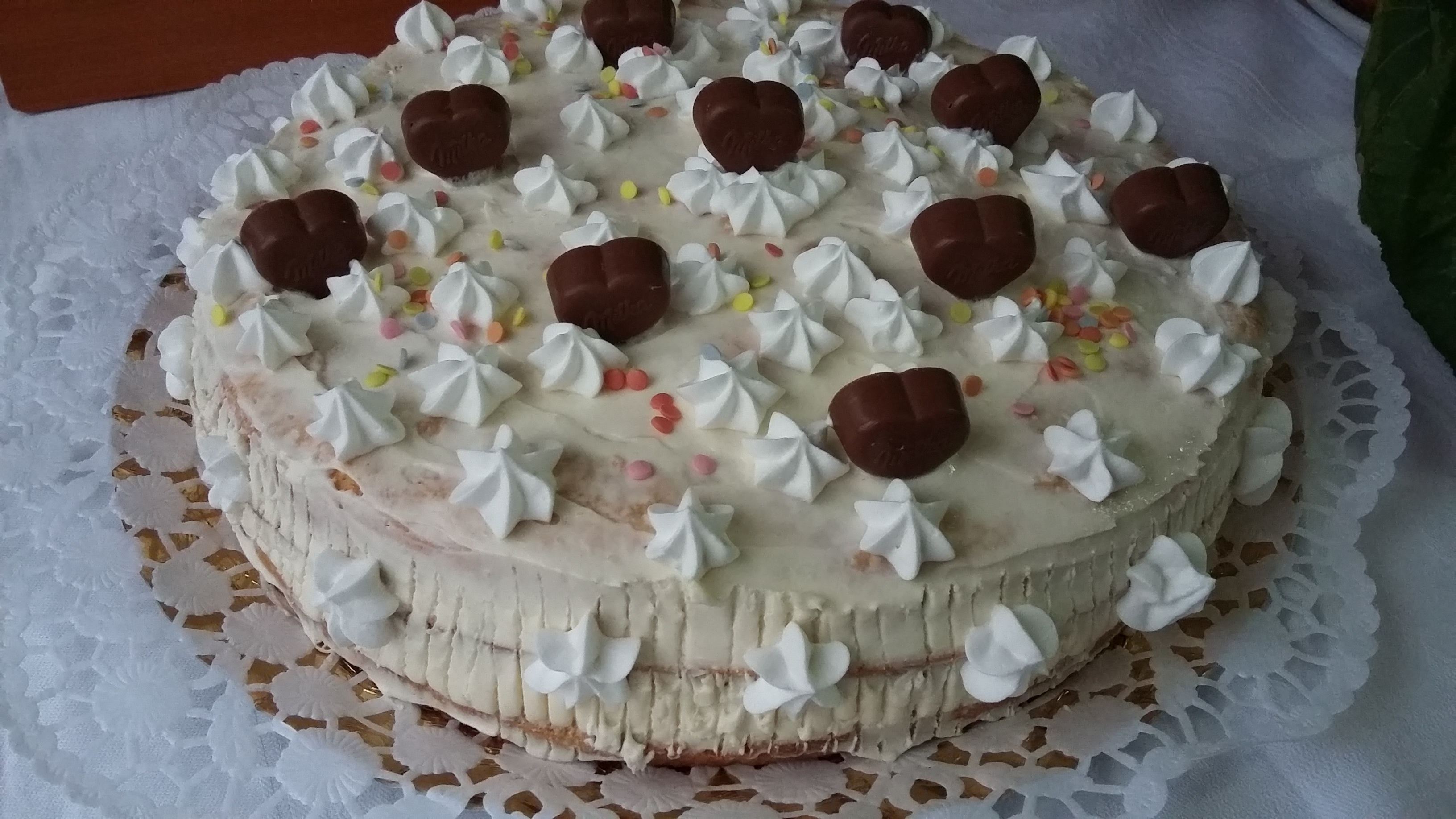 Tort cu crema de lamaie si afine