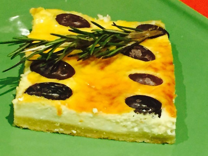 Tarta aperitiv cu masline